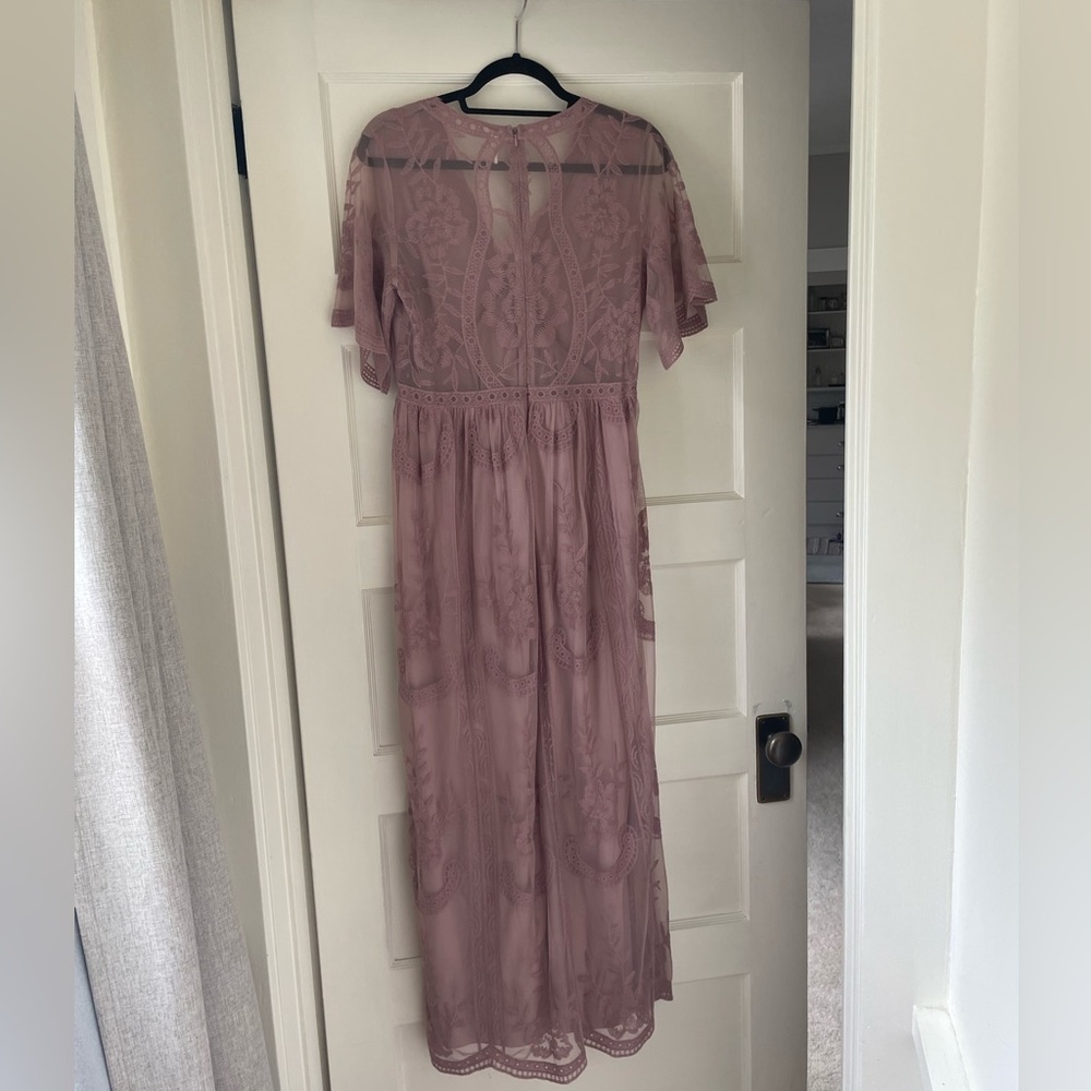 Pink Blush Mauve Mesh Lace Overlay Maternity Dress. Size Medium. - Picture 7 of 9